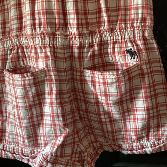 Abercrombie & Fitch romper size large - Picture 3 of 5